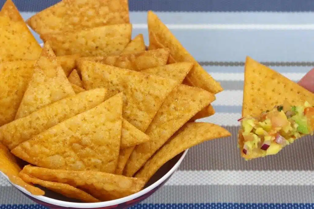 Faça nachos crocantes na sua casa e veja que fica melhor que Doritos